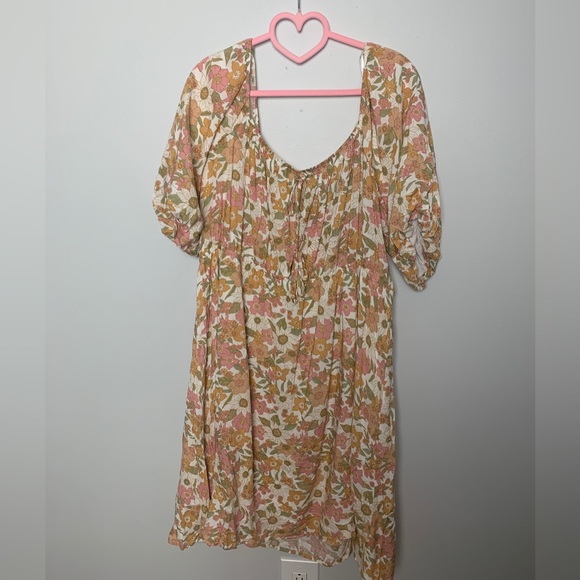 ARULA Dresses & Skirts - 🌻 Gorgeous Arula Floral Dress Size 3X NWT